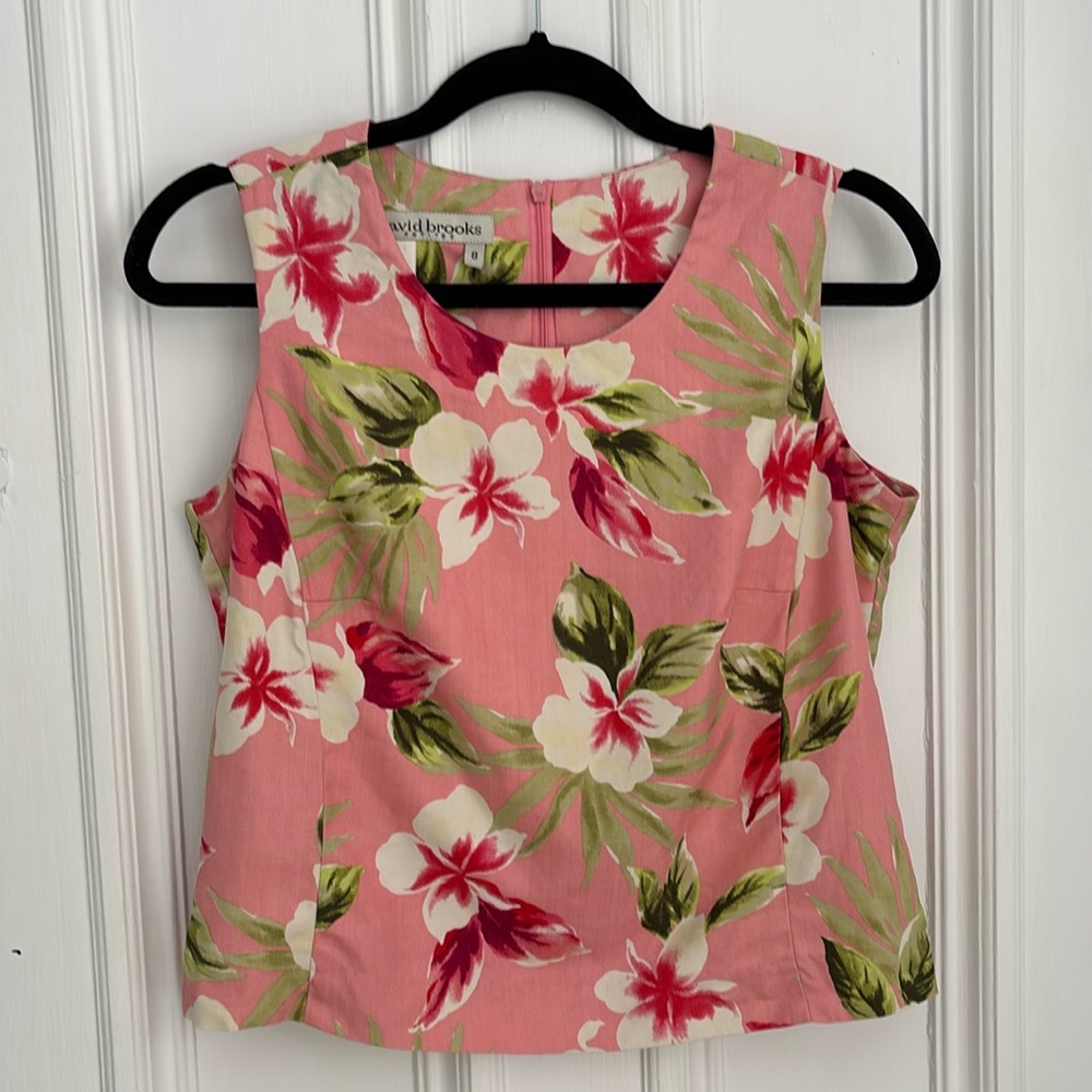 David Brooks Petites 100% Silk Sleeveless Fitted Floral Top